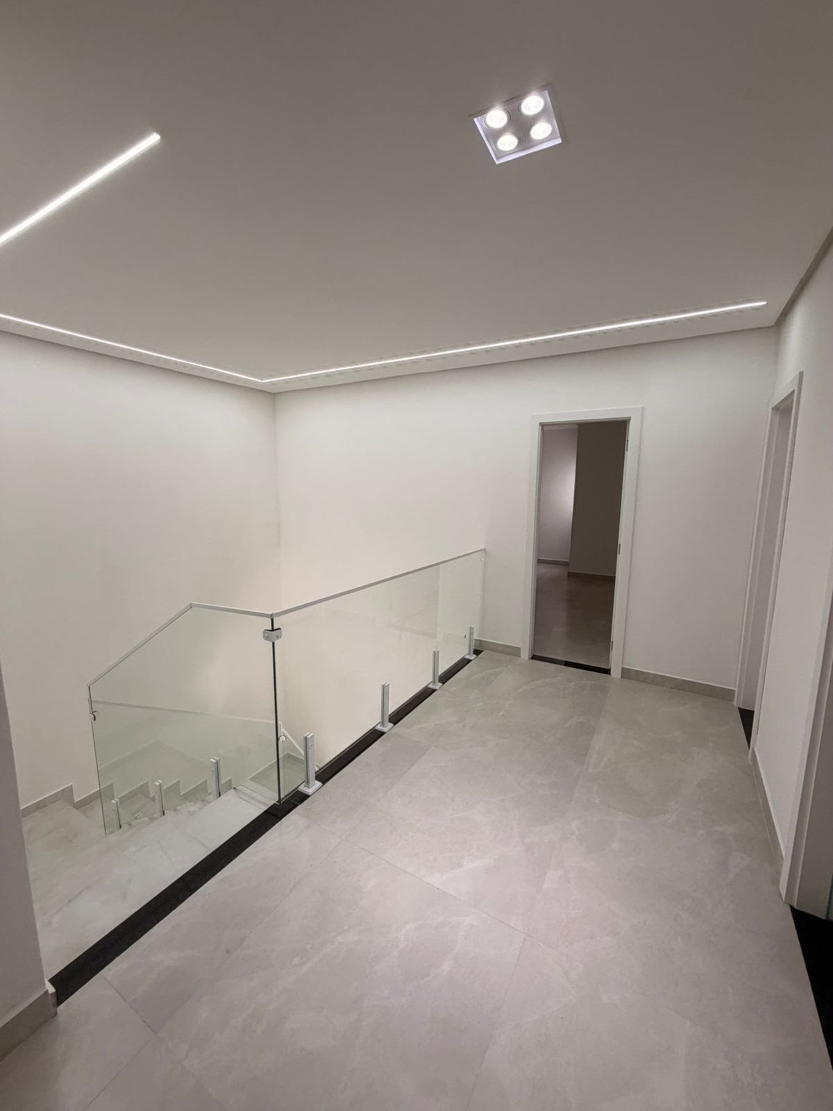 Casa à venda com 3 quartos, 1 suíte e 211m² no Nova Esperança, Feira de Santana (BA) — foto 9 de 30