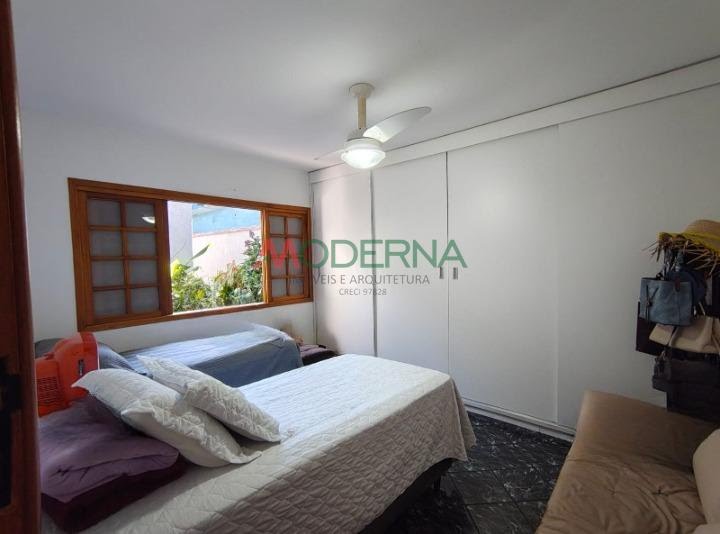 Casa à venda com 4 quartos, 1 suíte, 2 vagas e 208m² no Piraporinha, Diadema (SP) — foto 8 de 30