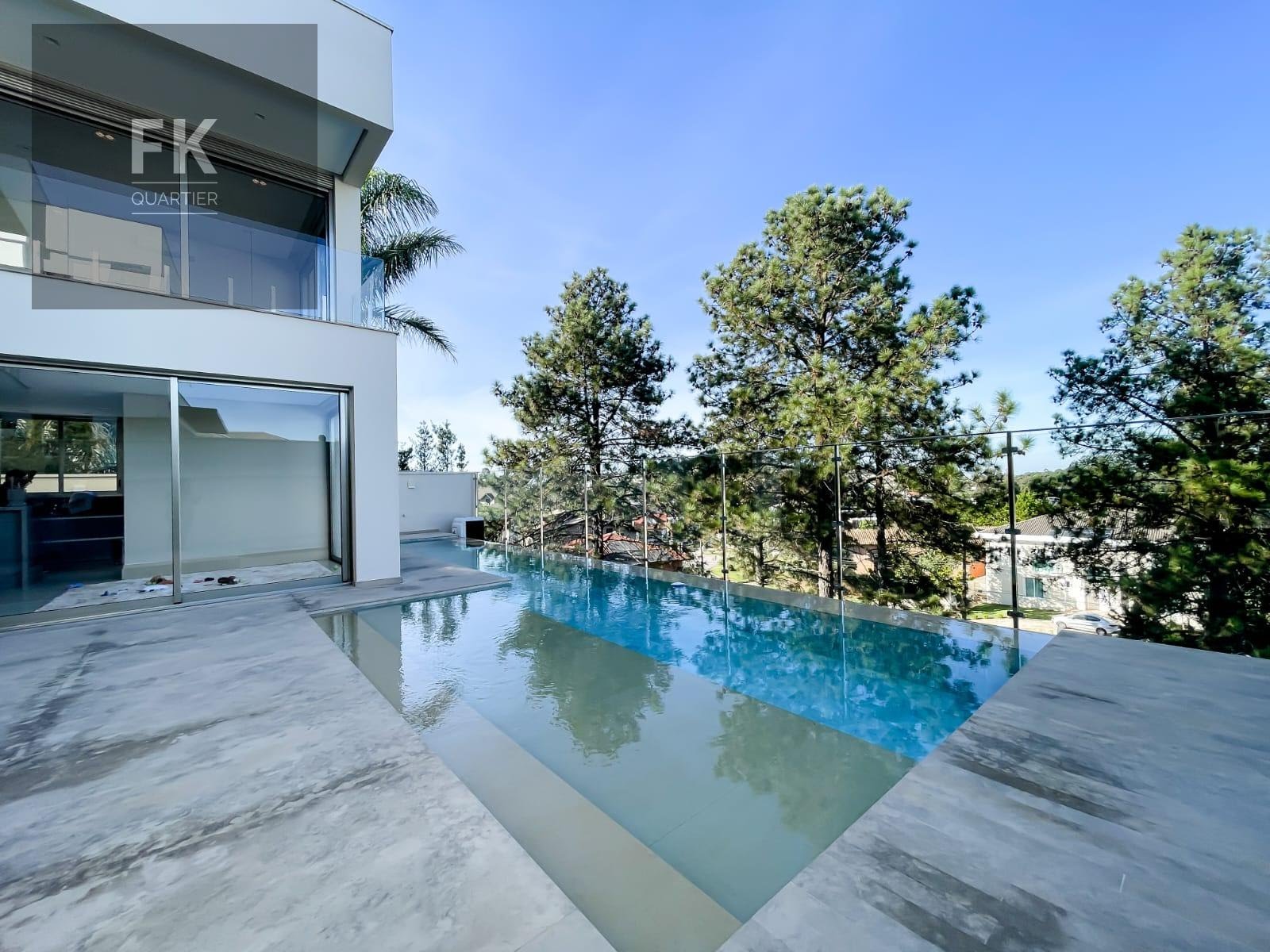 Casa à venda com 4 quartos, 4 suítes, 6 vagas e 1070m² no Residencial Morada dos Lagos, Barueri (SP) — foto 15 de 30
