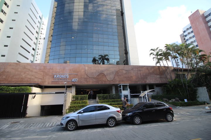 Empresarial Kronos para venda bairro Graças, Recife