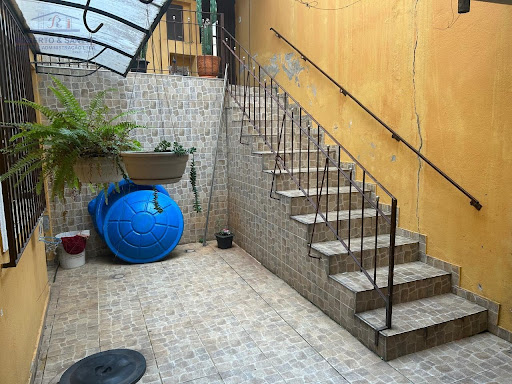 Escadas para a parte de baixo