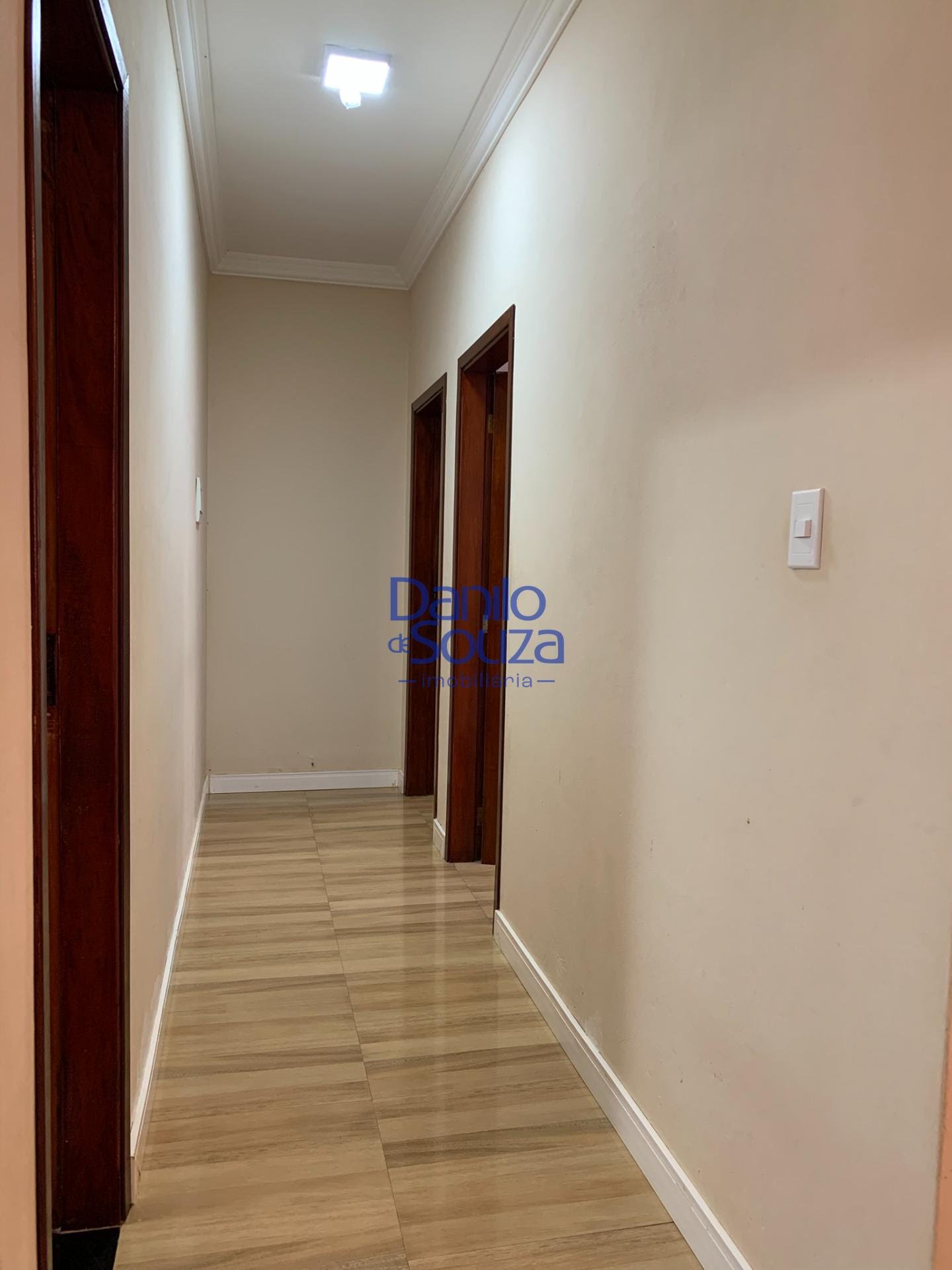 Casa à venda com 2 quartos, 1 banheiro, 2 vagas e 240m² no Parque das Mangabeiras IV, Araxá (MG) — foto 9 de 22
