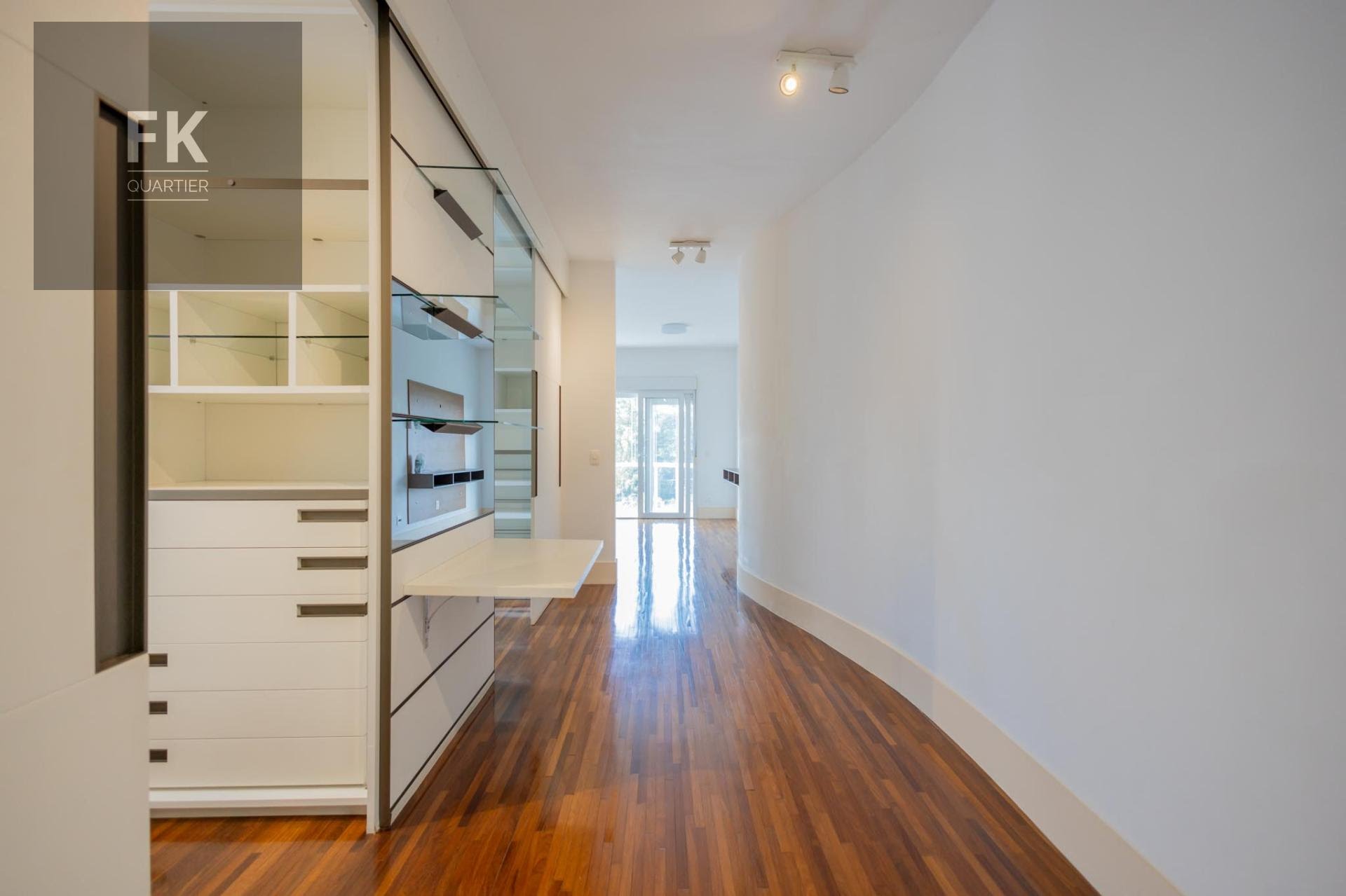 Casa à venda com 4 quartos, 4 suítes, 7 vagas e 804m² no Alphaville Conde II, Barueri (SP) — foto 14 de 30