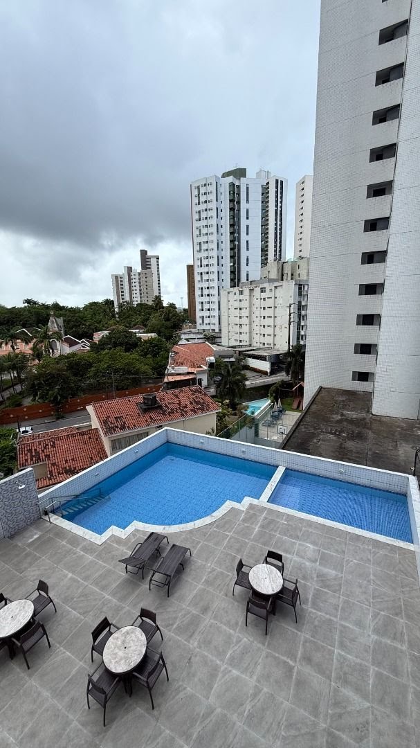 Apartamento à venda com 4 quartos, 1 suíte, 2 vagas e 177m² no Tamarineira, Recife (PE) — foto 2 de 23