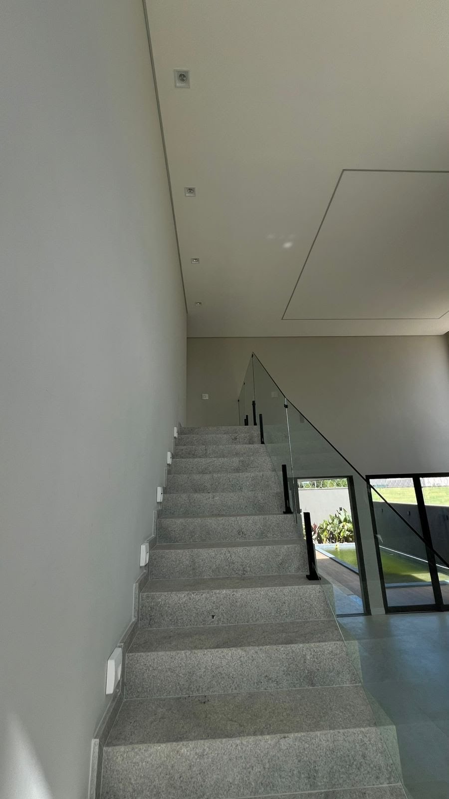 Casa à venda com 4 quartos, 3 suítes, 4 vagas e 268m² no Sim, Feira de Santana (BA) — foto 3 de 25