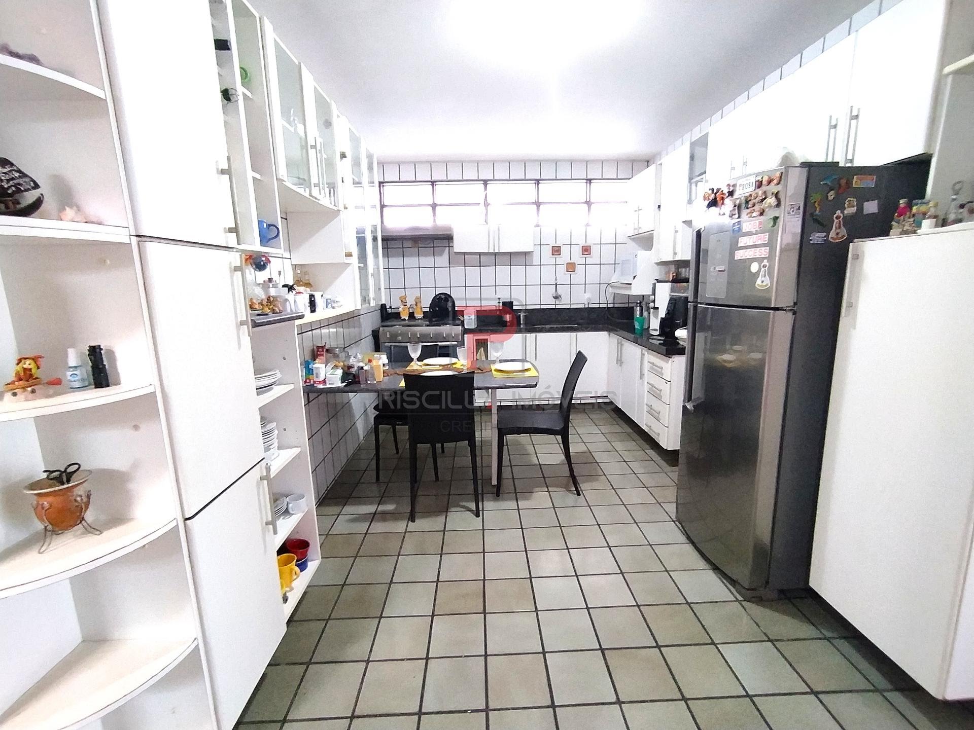 Casa à venda com 4 quartos, 4 suítes, 4 vagas e 363m² no Jardim Oceania, João Pessoa (PB) — foto 14 de 30