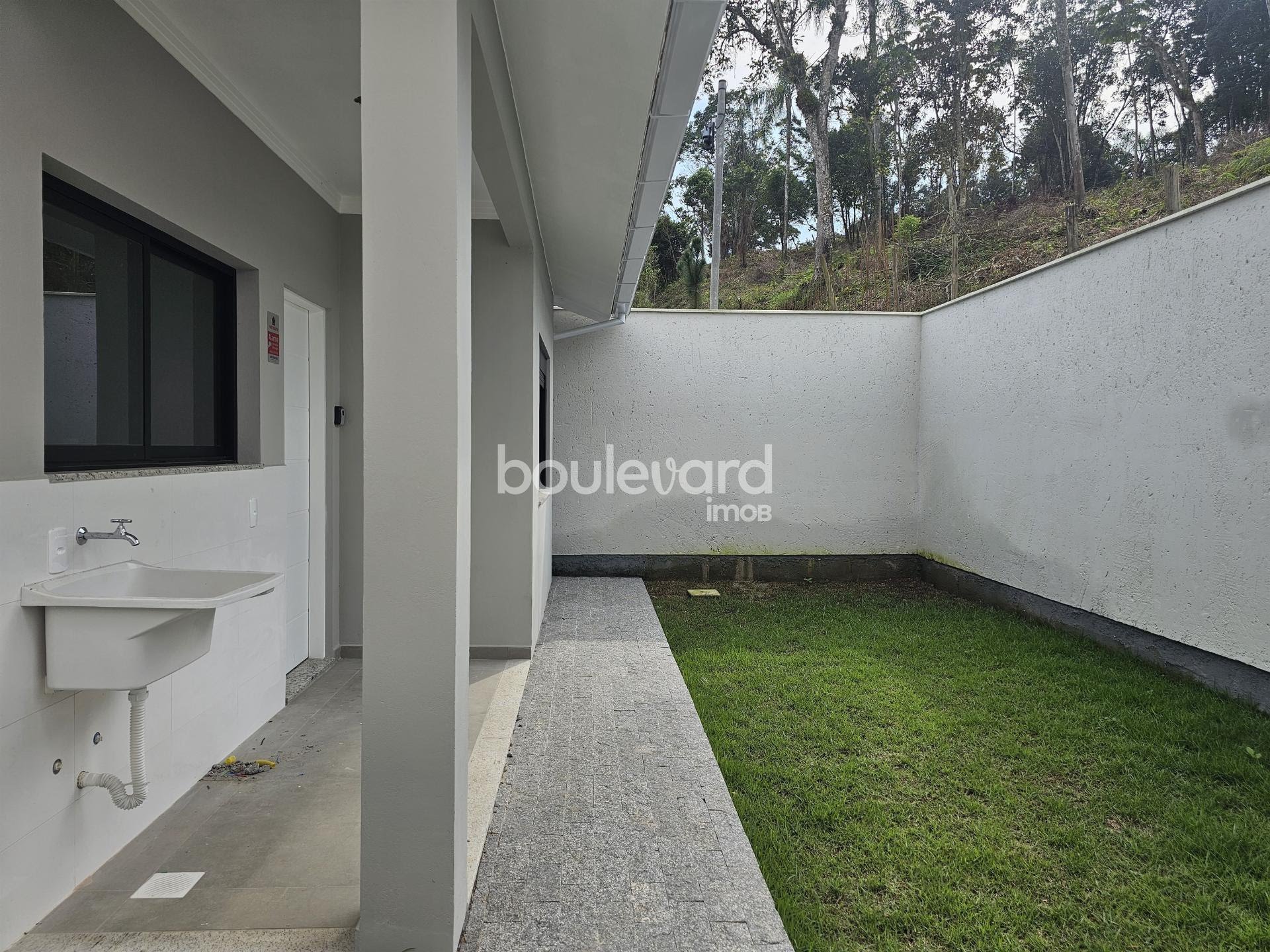 Casa à venda com 2 quartos, 1 suíte, 2 vagas e 68m² no Sertão do Maruim, São José (SC) — foto 9 de 13