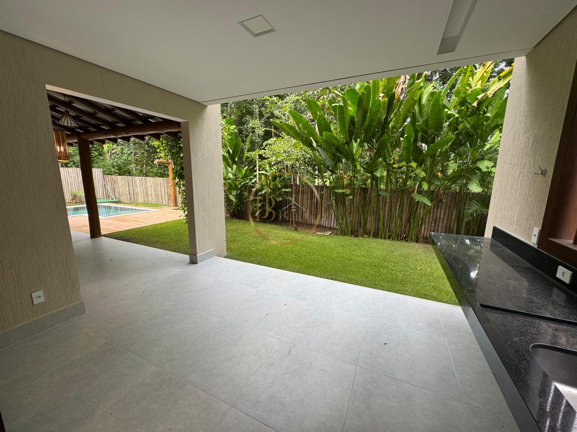 Casa à venda com 4 quartos, 4 suítes, 2 vagas e 202m² no Arraial D'ajuda, Porto Seguro (BA) — foto 10 de 19