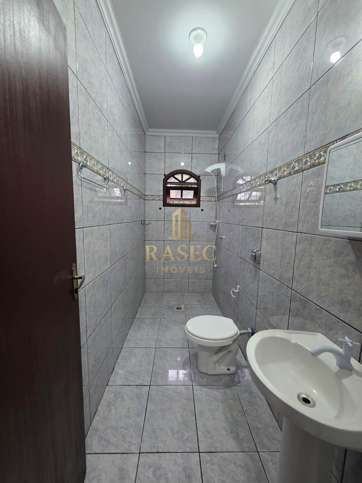 Casa à venda com 3 quartos, 1 suíte, 2 vagas e 250m² no Nações, Balneário Camboriú (SC) — foto 7 de 15