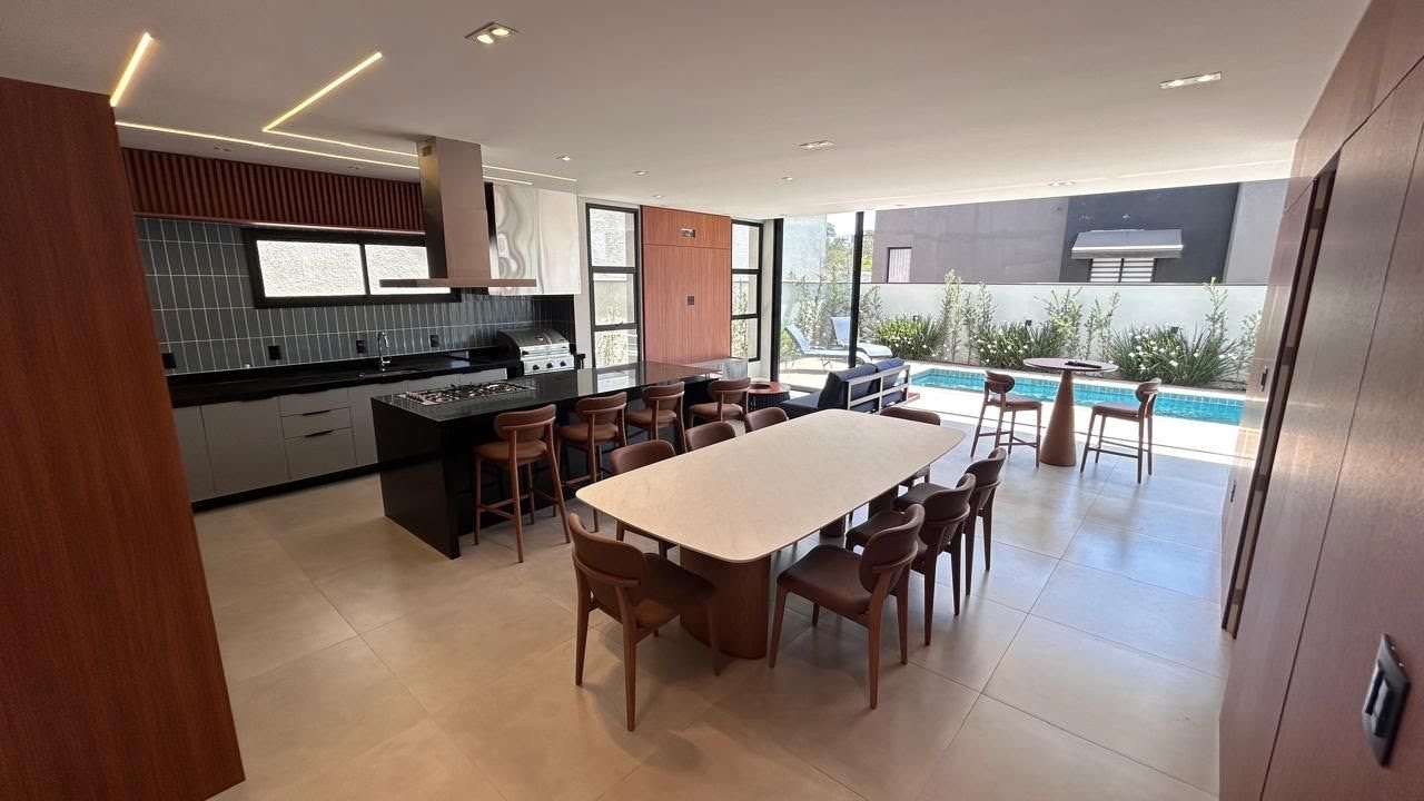 Casa à venda com 3 quartos, 3 suítes, 4 vagas e 285m² no Alphaville Nova Esplanada 3, Votorantim (SP) — foto 17 de 30