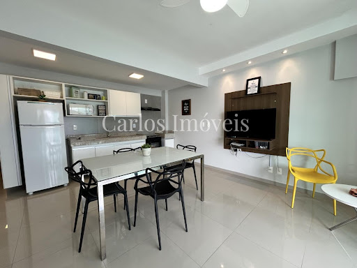 Apartamento Frente Mar para Locação em Angra dos Reis / RJ no bairro Caeira