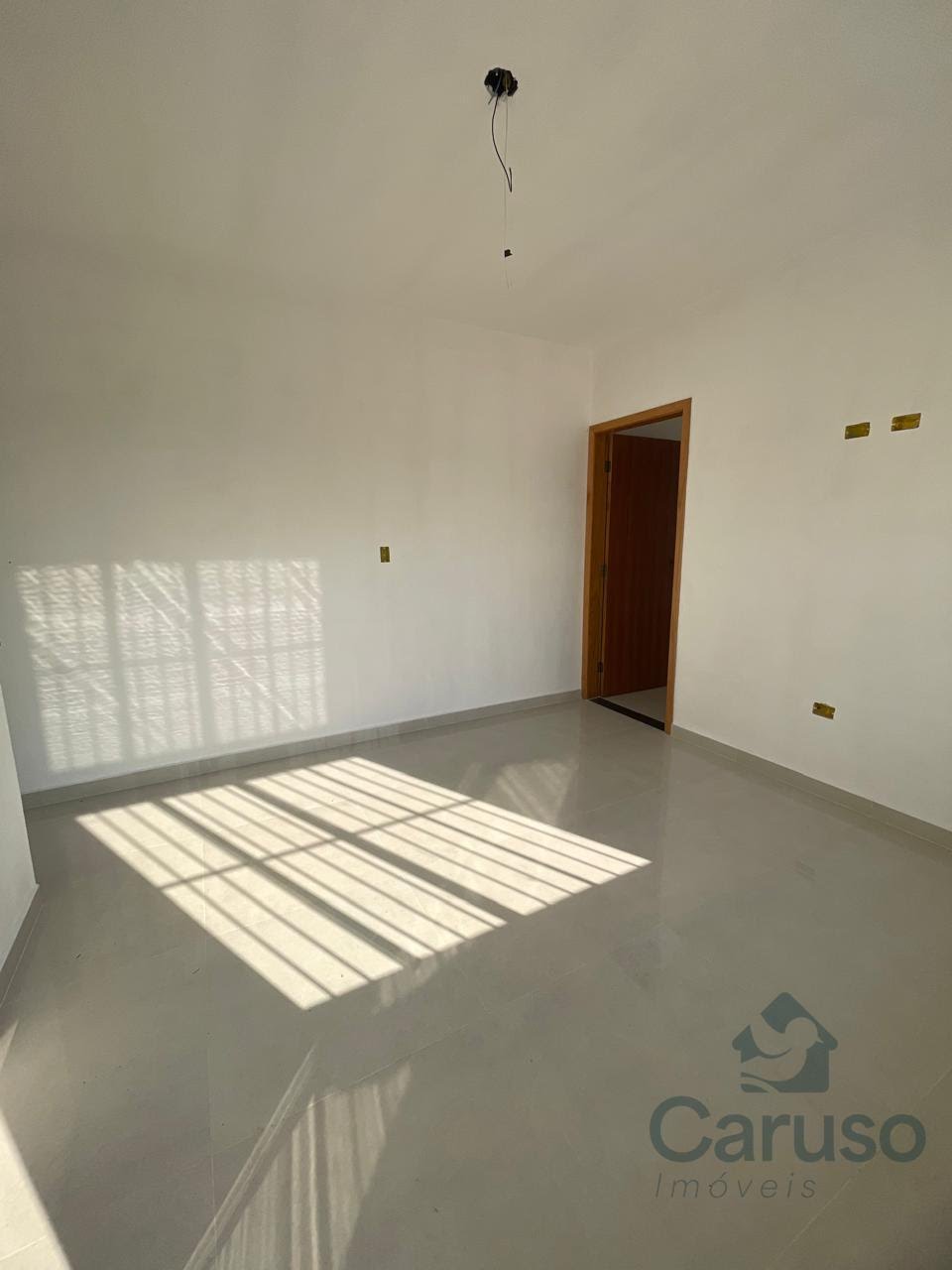 Casa à venda com 3 quartos, 1 suíte, 2 vagas e 150m² no Bairro dos Barbosas, Arujá (SP) — foto 5 de 13