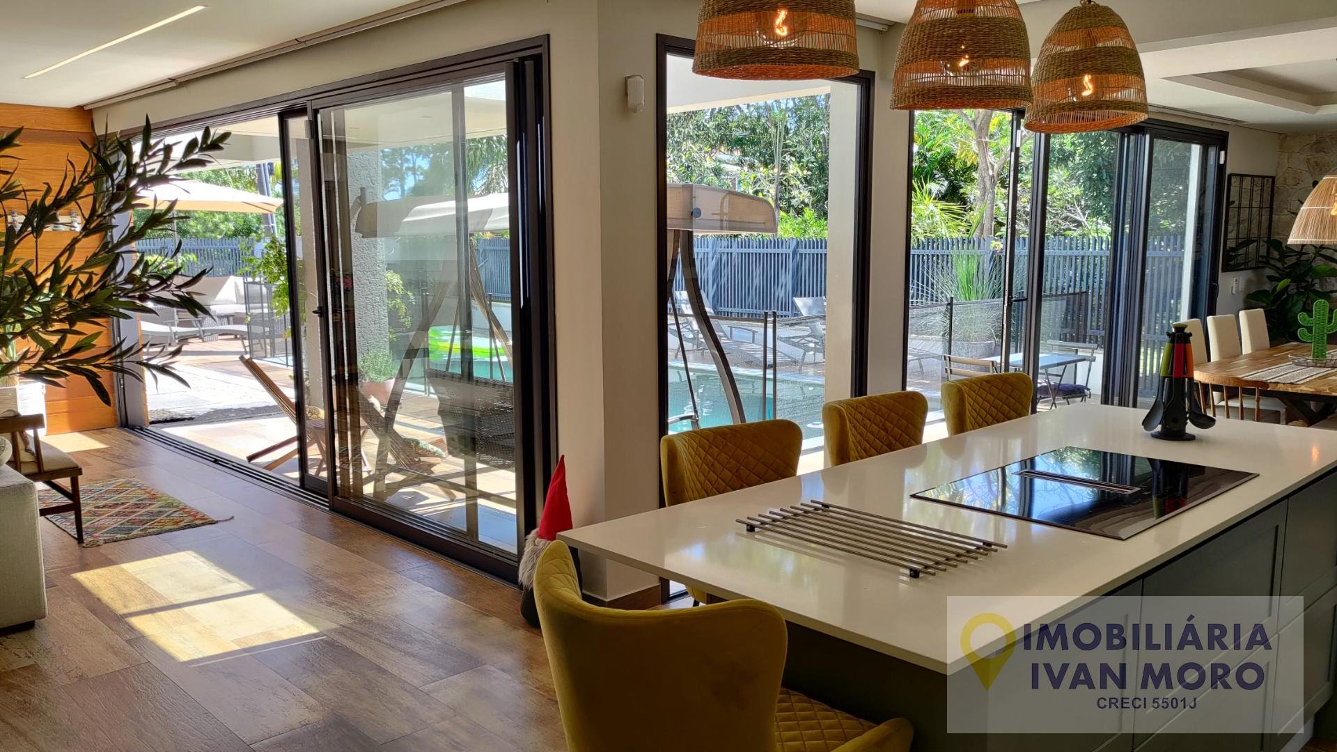 Casa para alugar com 3 quartos, 3 suítes e 2 vagas no Daniela, Florianópolis (SC) — foto 26 de 30