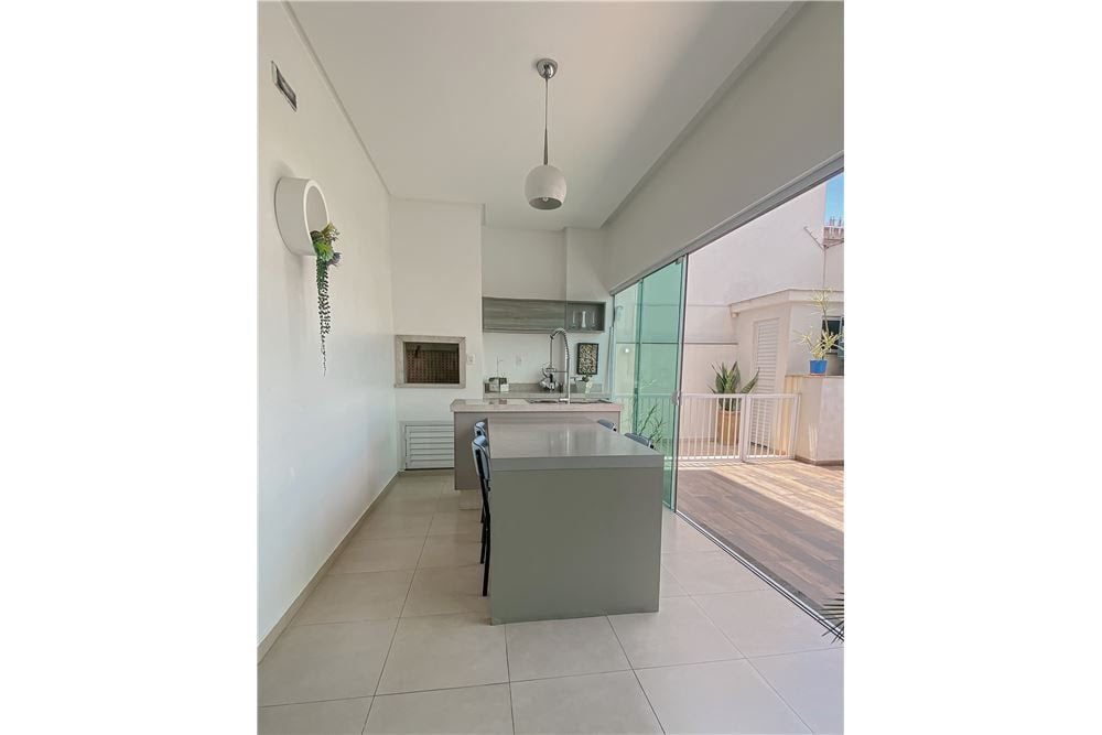 Casa à venda com 4 quartos, 5 banheiros, 2 vagas e 284m² no Centro, Balneário Camboriú (SC) — foto 15 de 30
