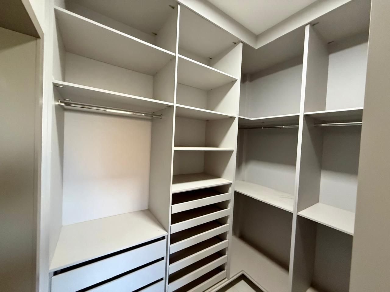 Casa à venda com 3 quartos, 3 suítes, 4 vagas e 160m² no Residencial Jatobá, Ribeirão Preto (SP) — foto 21 de 28