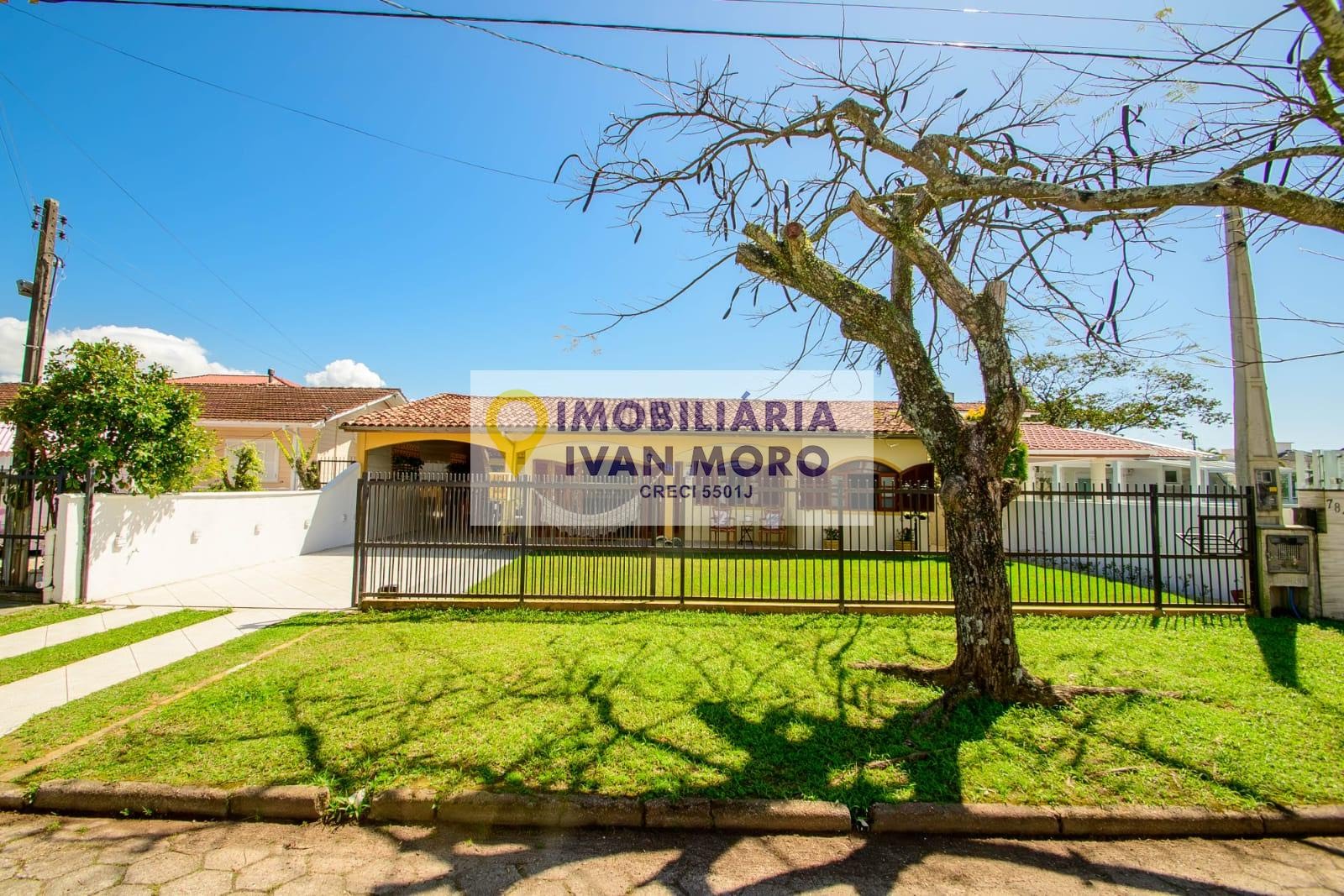 Casa para alugar com 4 quartos, 1 suíte e 3 vagas no Daniela, Florianópolis (SC) — foto 2 de 25