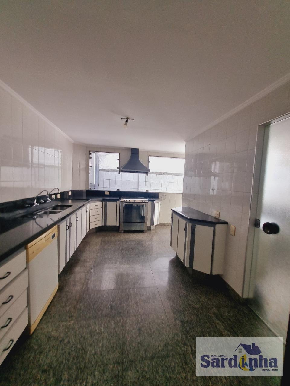 Apartamento à venda com 3 quartos, 1 suíte, 4 vagas e 792m² no Interlagos, São Paulo (SP) — foto 25 de 29