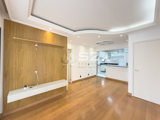 Apartamento aluguel 3 dormitórios Rua Carlos Weber, 890 