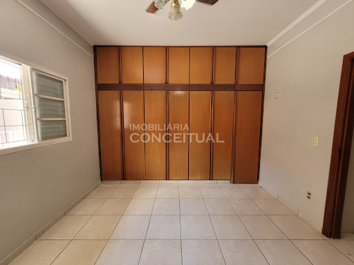 Quarto 1 - Armário