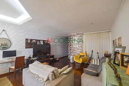 Sobrado à Venda em Nova Petrópolis, SBC: 3 Suítes, 165m²