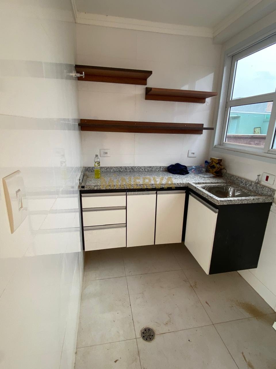 Casa à venda com 3 quartos, 1 suíte, 4 vagas e 187m² no Parque Renato Maia, Guarulhos (SP) — foto 2 de 24