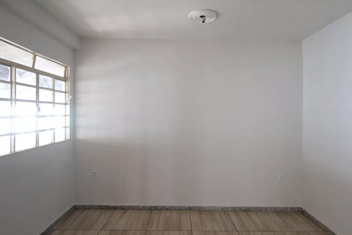 Casa à venda com 4 quartos, 2 suítes, 1 vaga e 486m² no Santa Monica, Belo Horizonte (MG) — foto 15 de 21