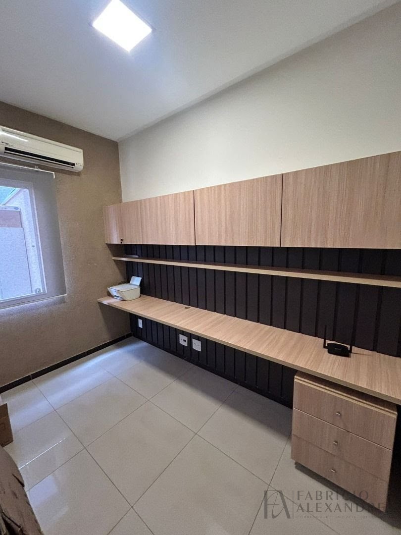 Casa à venda com 3 quartos, 5 banheiros, 4 vagas e 230m² no Gaivota I, São José do Rio Preto — foto principal