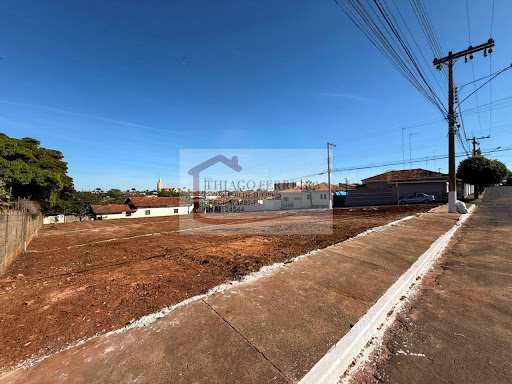 Lote / Terreno em Jardim Cinelândia  -  Santa Rita do Passa Quatro