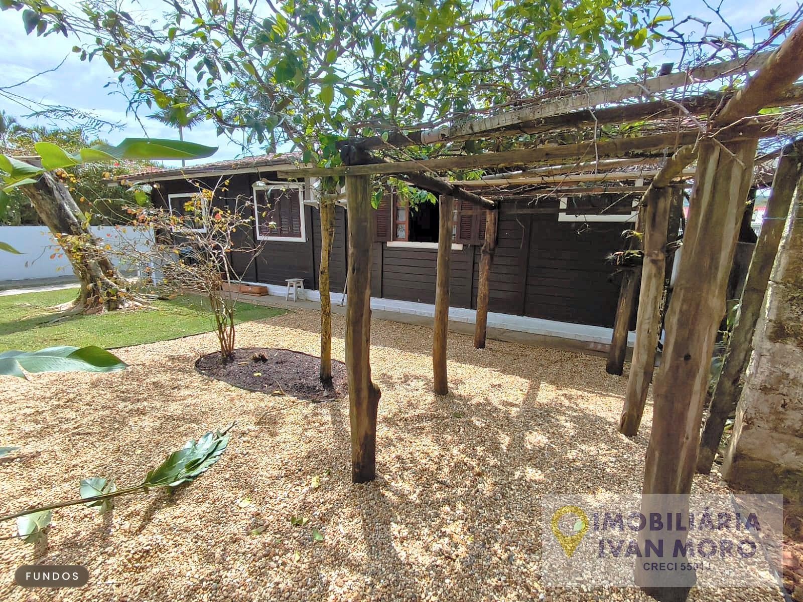 Casa para alugar com 3 quartos, 1 suíte e 2 vagas no Daniela, Florianópolis (SC) — foto 17 de 18