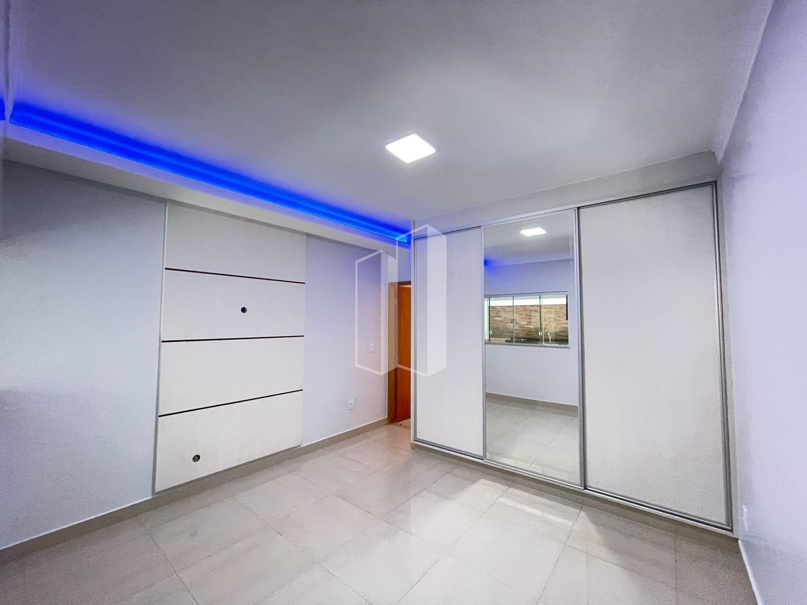 Casa à venda com 3 quartos, 1 suíte, 4 vagas e 180m² no Residencial Center Ville, Goiânia (GO) — foto 17 de 25