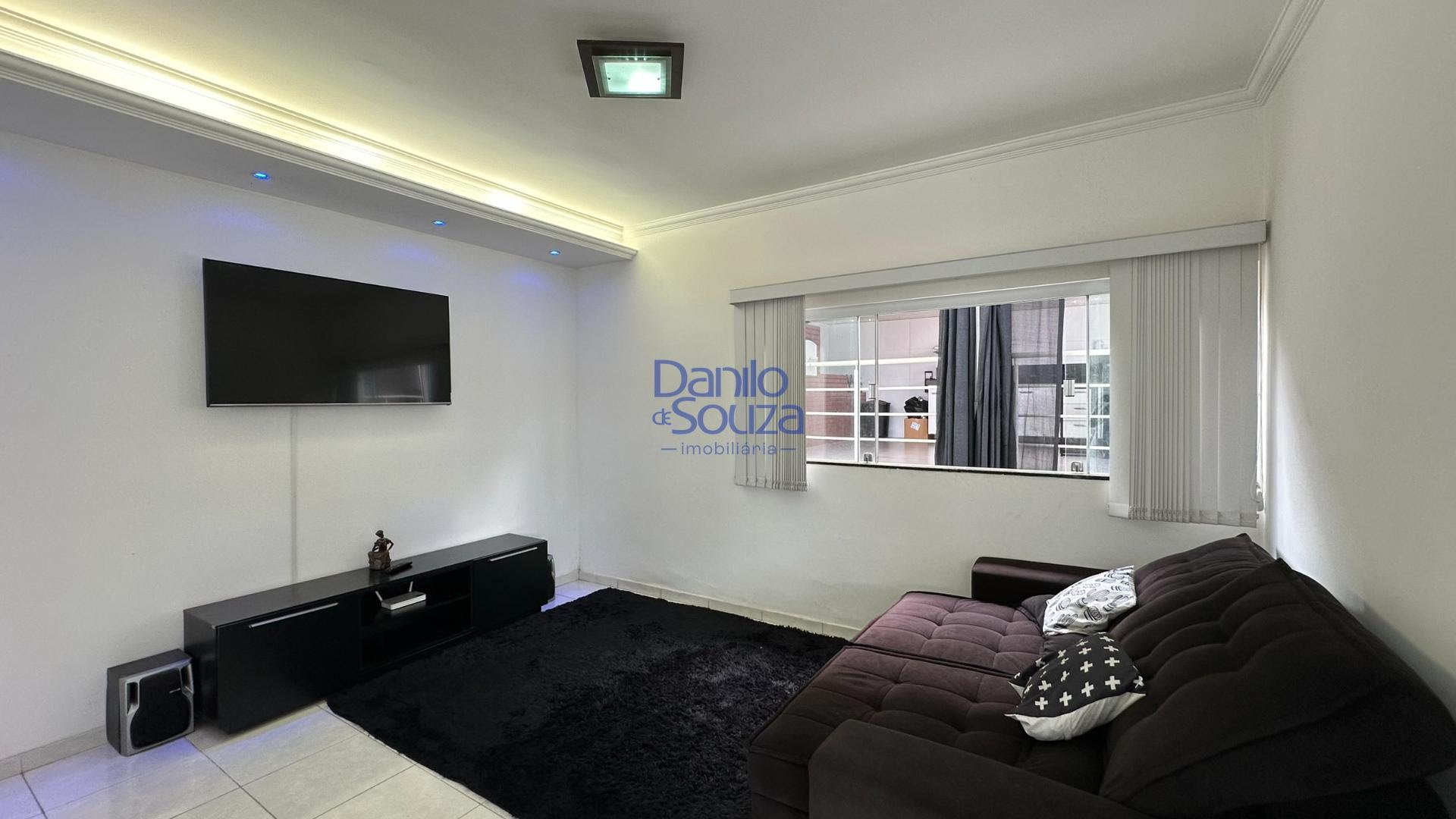 Casa à venda com 3 quartos, 2 suítes e 360m² no Guilhermina Vieira Chaer, Araxá (MG) — foto 7 de 26
