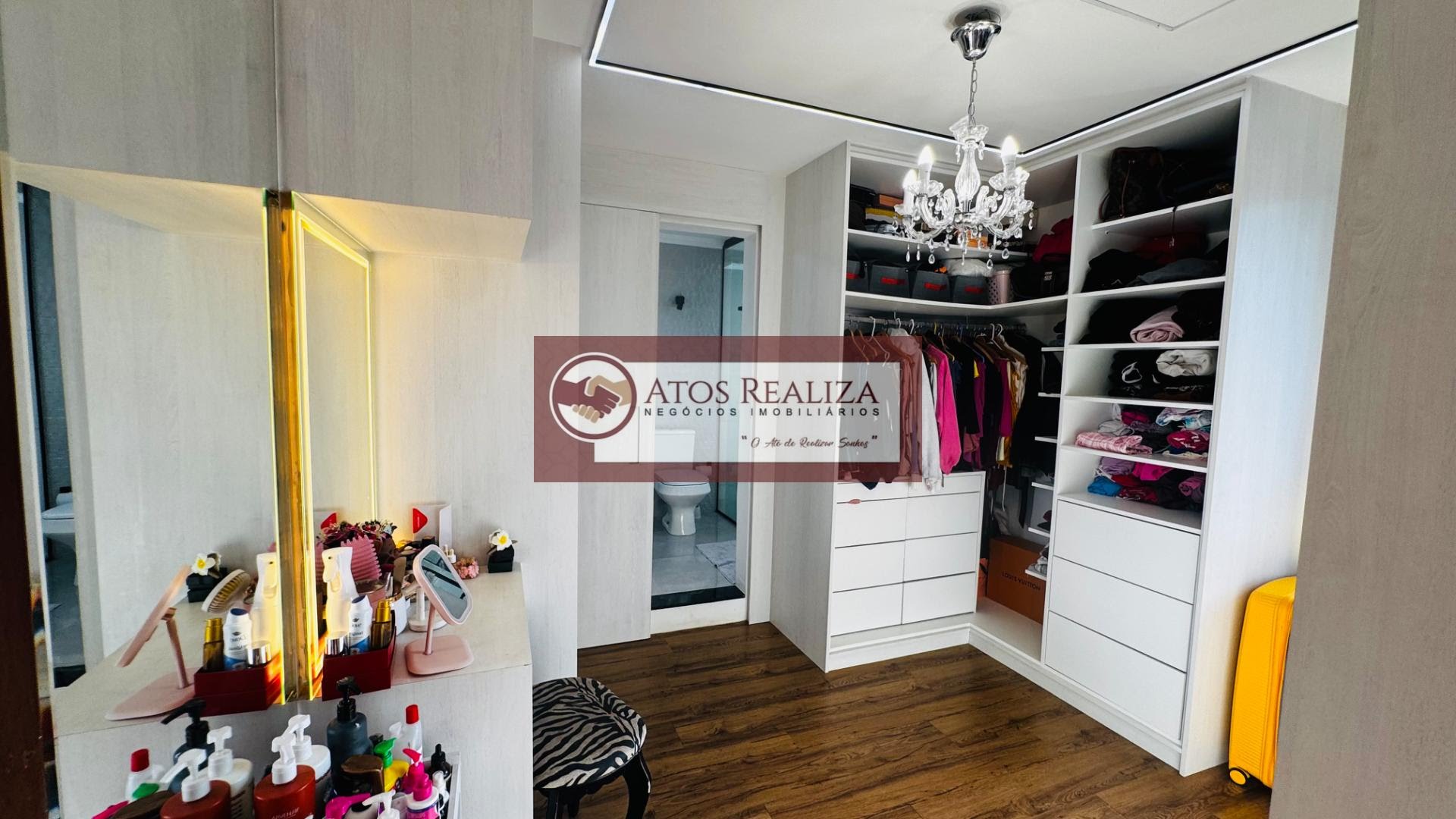 Casa à venda com 3 quartos, 3 suítes, 4 vagas e 380m² no Bolsão de Interlagos, São Paulo (SP) — foto 8 de 30