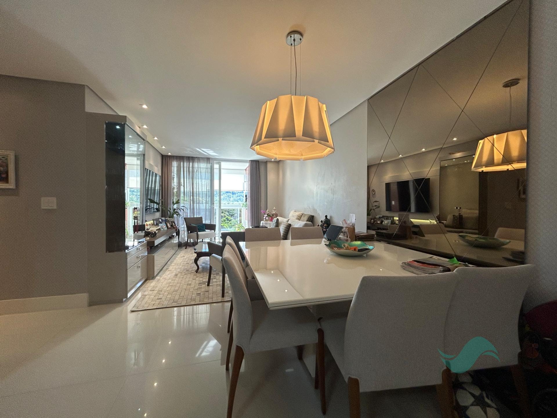 Apartamento à venda com 3 suítes, 3 vagas e 117m² no Jurerê, Florianópolis (SC) — foto 3 de 25