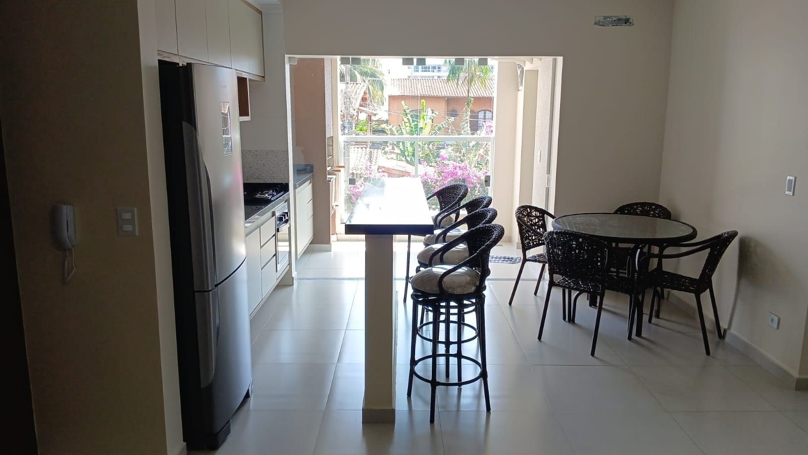 Apartamento à venda com 2 quartos, 2 banheiros, 1 vaga e 69m² no Itaguá, Ubatuba (SP) — foto 5 de 11