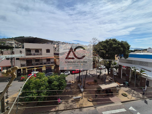 Casa em Triângulo  -  Ponte Nova