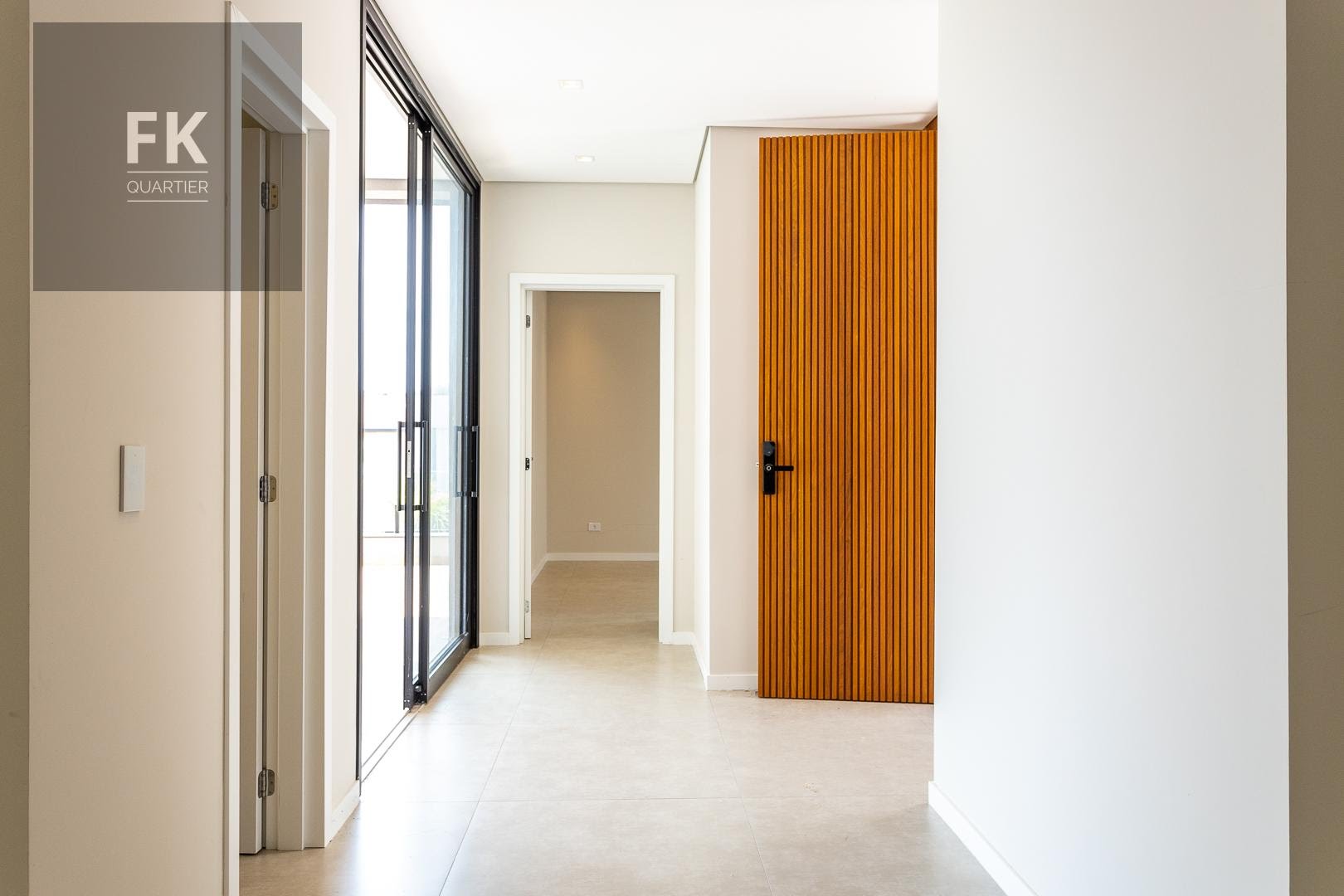 Casa à venda com 4 quartos, 4 suítes, 6 vagas e 364m² no Residencial Burle Marx, Santana de Parnaíba (SP) — foto 7 de 30