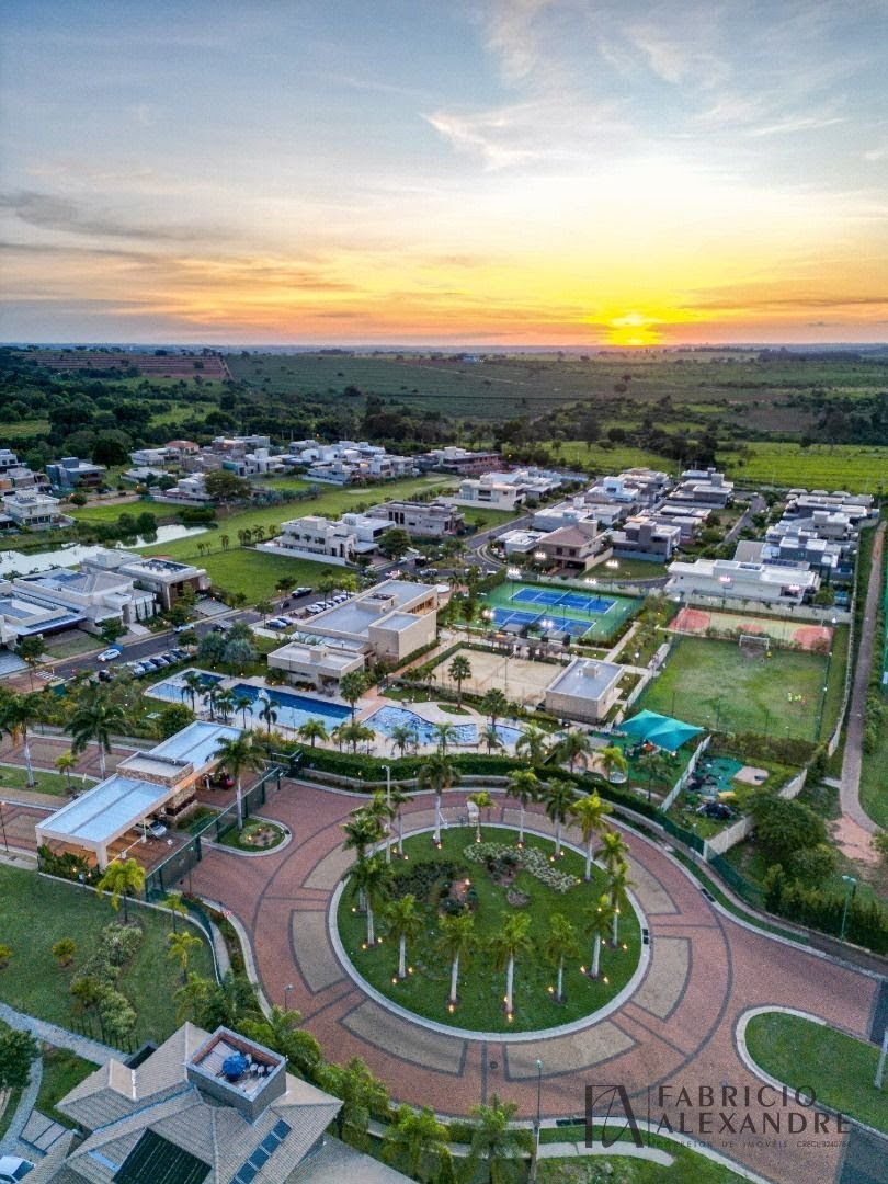 Casa à venda com 4 quartos, 4 suítes, 4 vagas e 310m² no Quinta do Golfe Jardins, São José do Rio Preto (SP) — foto 2 de 27