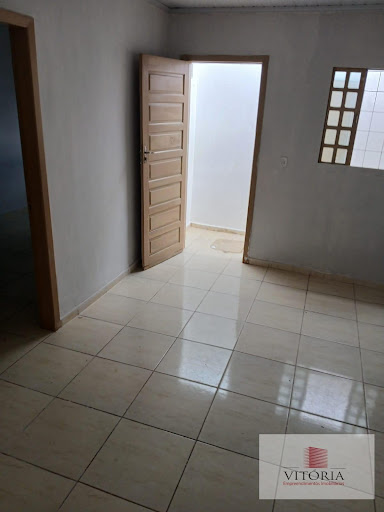 Quadra 16 Setor Leste-Casa de fundos 