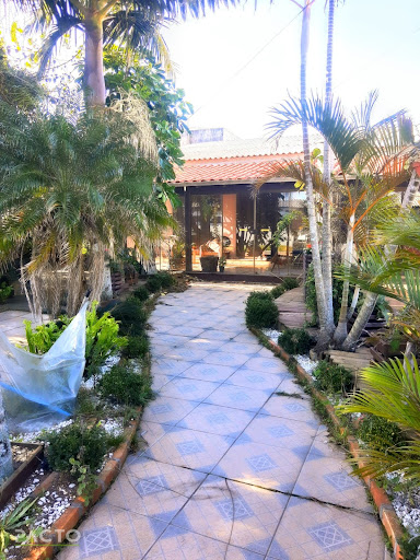Casa de 3 dormitórios com 210m² no Centro de Balneário Arroio do Silva - Venda e Locação por R$ 390.000