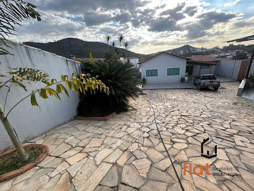 Casa à venda no nairro Jardim das Piteiras em Pará de Minas !