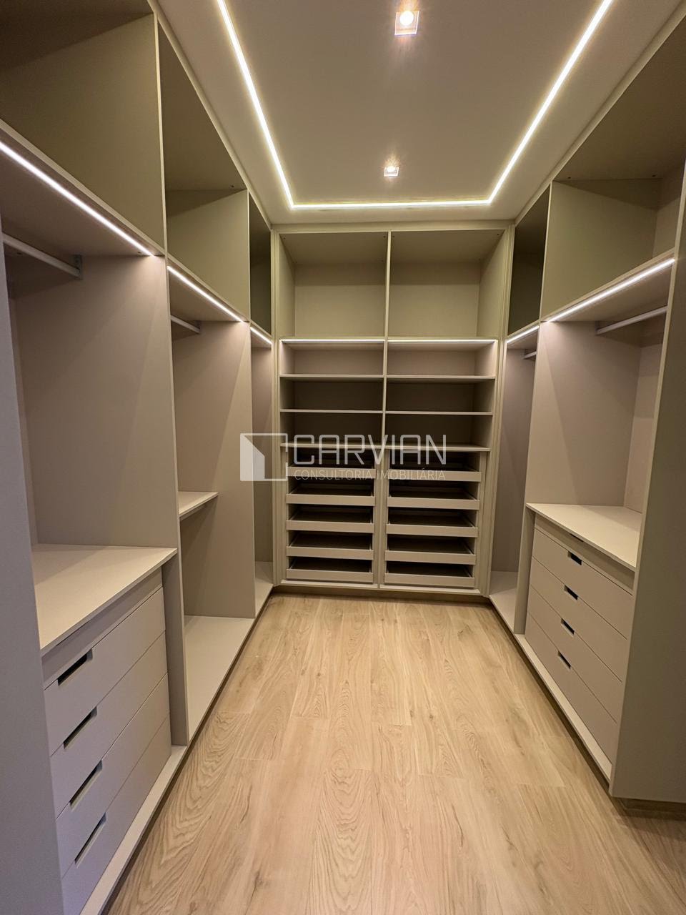 Casa à venda com 4 quartos, 4 suítes, 6 vagas e 260m² no Bonfim Paulista, Ribeirão Preto (SP) — foto 5 de 29