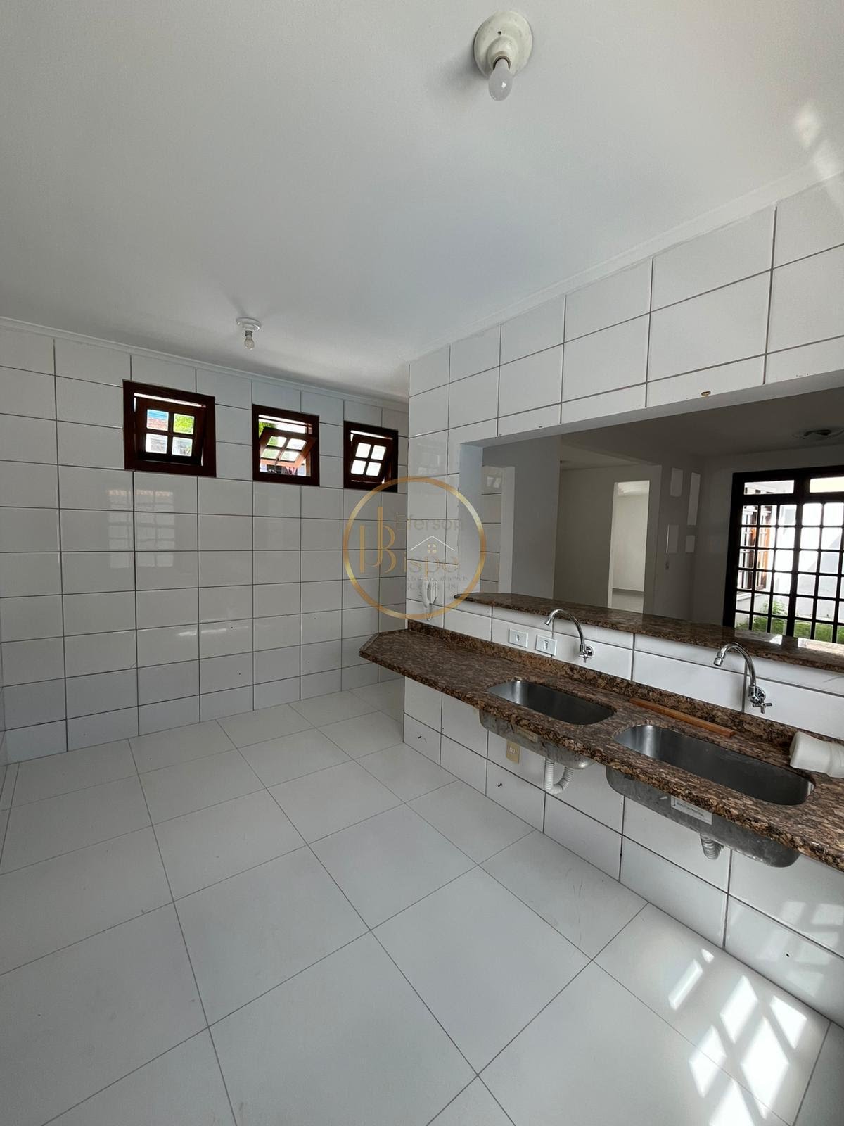 Casa à venda com 4 quartos, 2 suítes, 2 vagas e 210m² no Centro, Porto Seguro (BA) — foto 24 de 29
