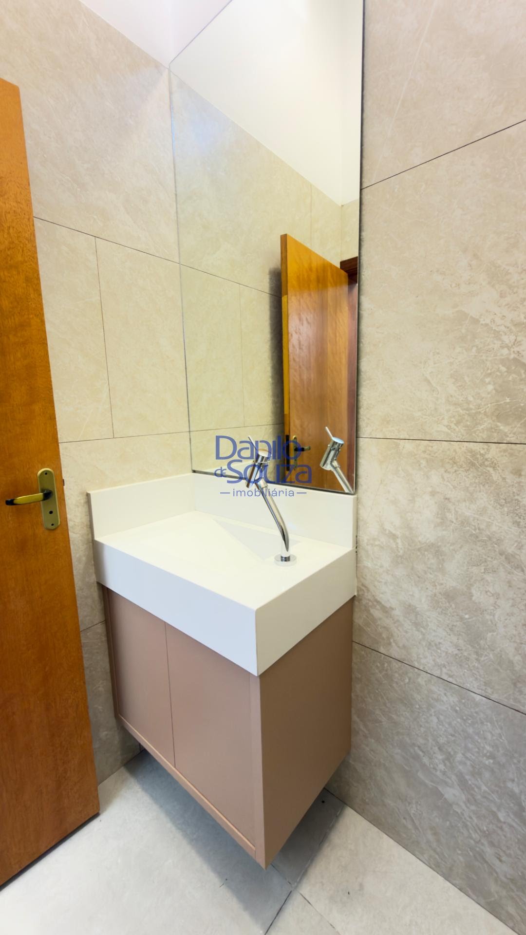 Casa à venda com 3 quartos, 1 suíte, 4 vagas e 360m² no Villagio Park, Araxá (MG) — foto 15 de 30