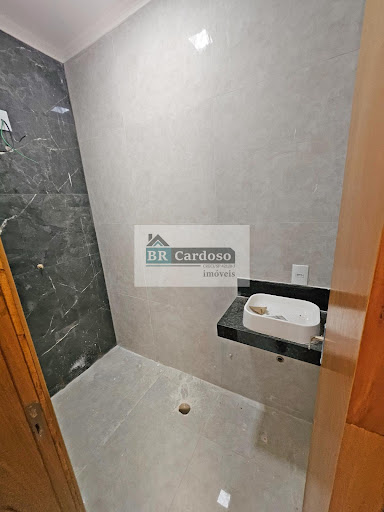 Casa 3 Quartos 1 Suite e Garagem Coberta em Res Nova Franca 