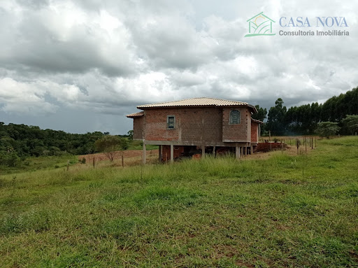 Sítio no bairro Gomes - São Pedro: venda 1, 3 Alqueires por R$ 600.000,00 a 50 metros do asfalto! Oportunidade única!