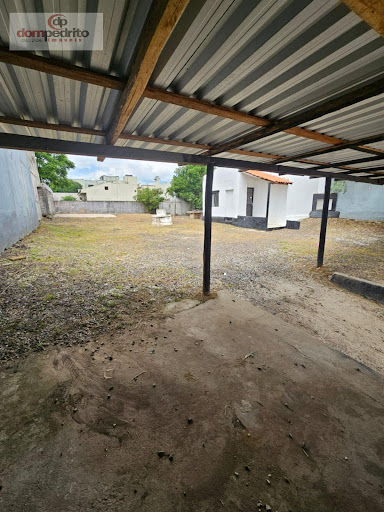 Garagem coberta