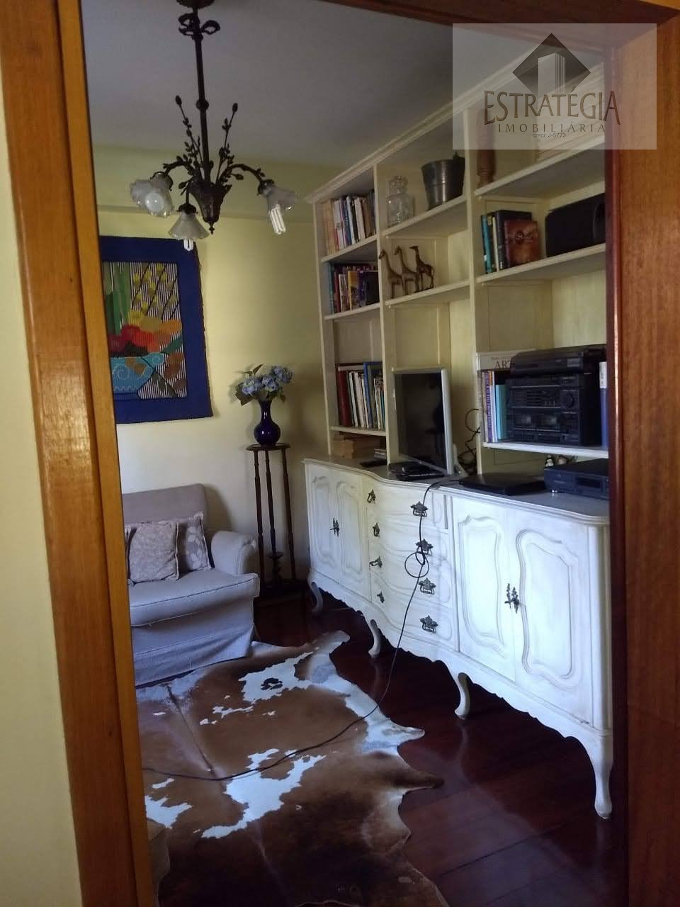 Casa à venda com 4 quartos, 1 suíte, 5 vagas e 280m² no Itaipava, Petrópolis (RJ) — foto 18 de 21
