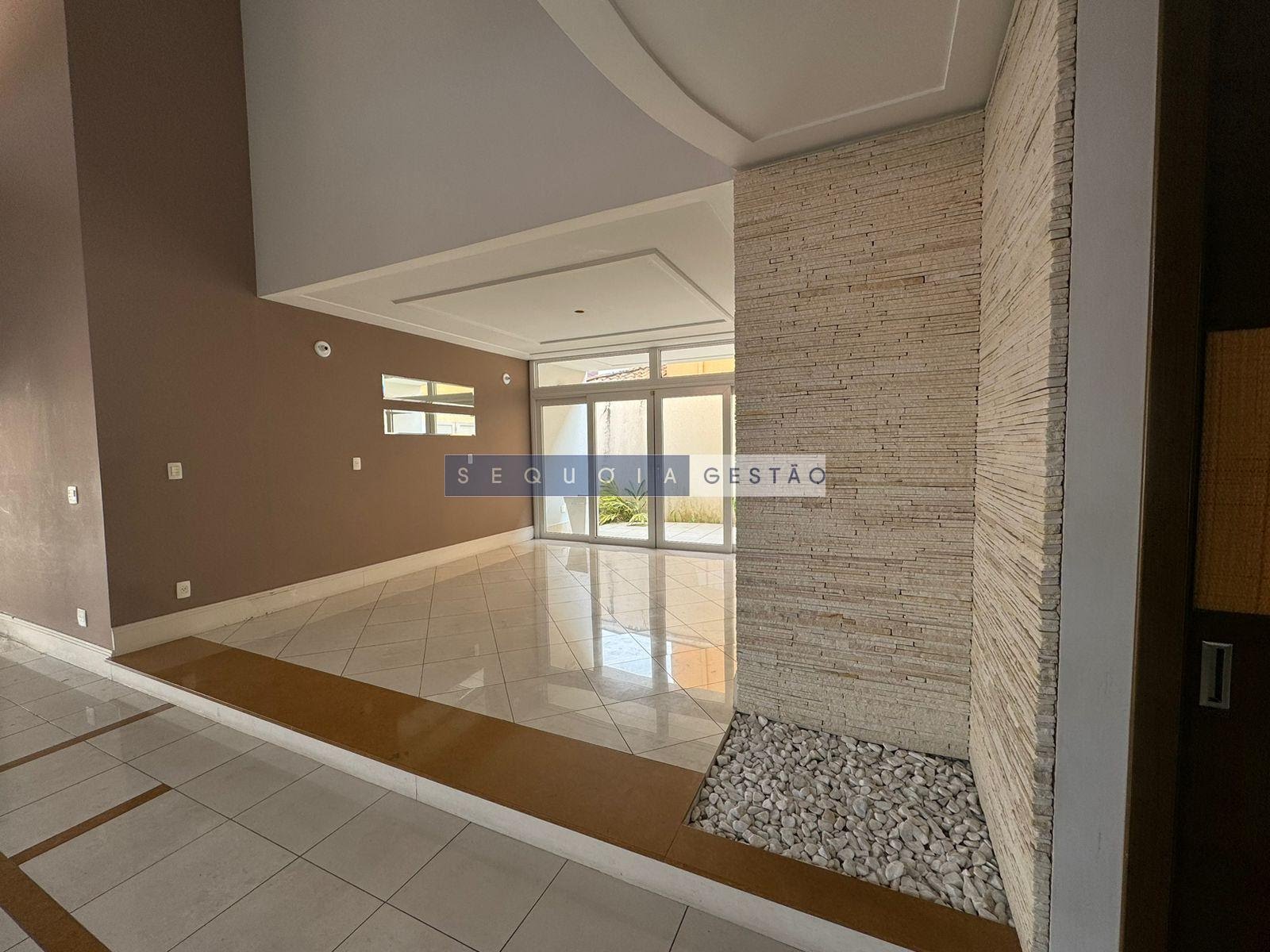 Casa à venda com 4 quartos, 4 suítes, 3 vagas e 422m² no Vila Jaboticabeira, Taubaté (SP) — foto 9 de 30