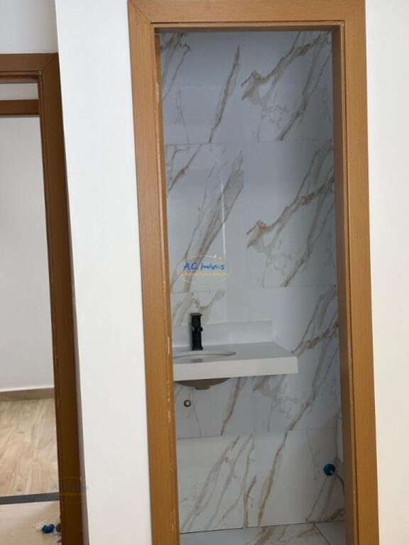 Casa à venda com 3 quartos, 3 suítes, 4 vagas e 139m² no Jardim Imperador, Praia Grande (SP) — foto 18 de 30