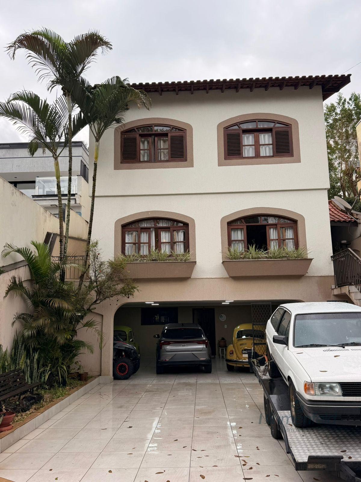 Casa para alugar com 3 quartos, 3 suítes, 6 vagas e 250m² no Condomínio Arujazinho IV, Arujá (SP) — foto 2 de 30